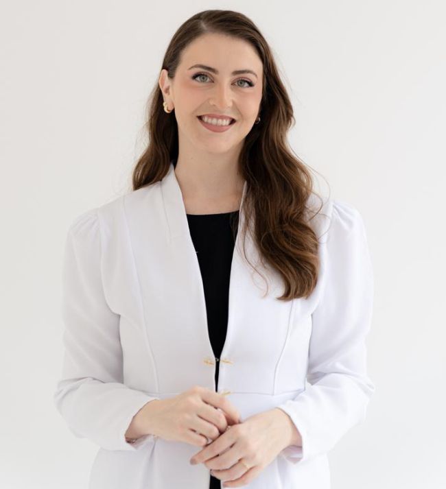 Dra Rafaella Zanatta dermatologista